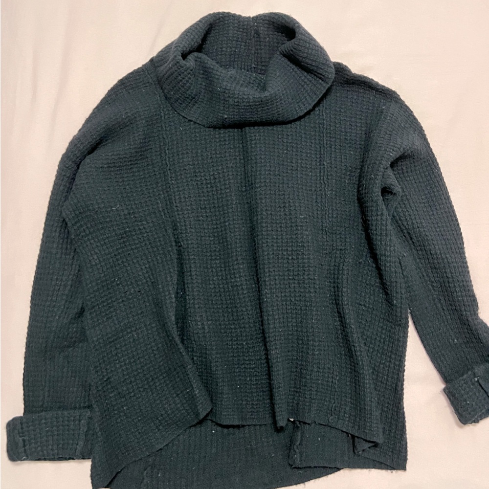 Women’s Free People black turtleneck, size medium